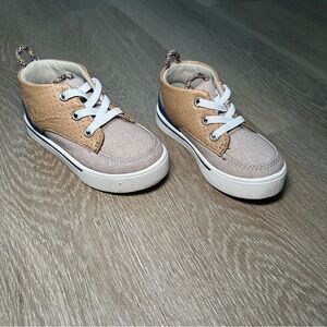 OshKosh Shoes toddler boys size 7